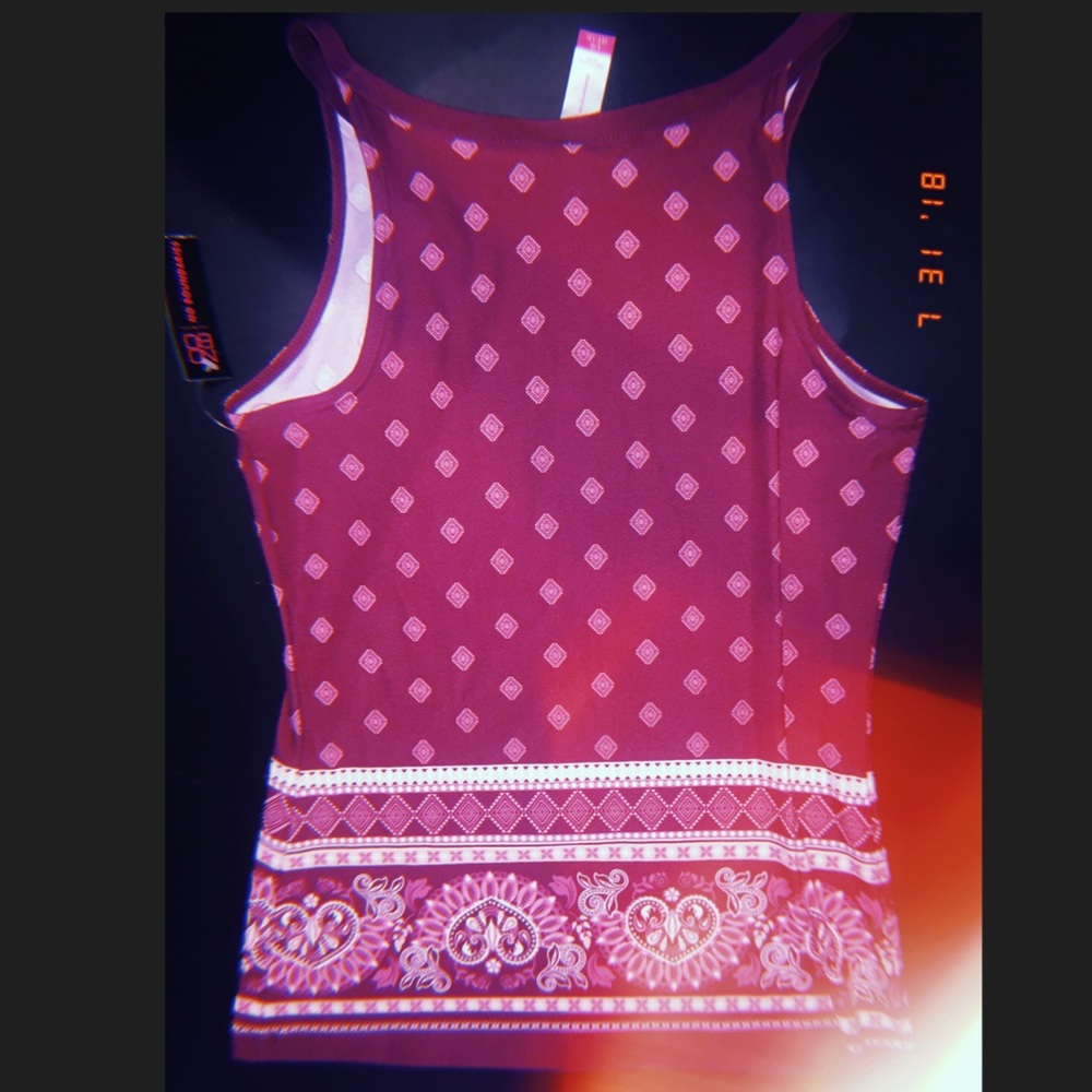 Floral Tank Top 🌺